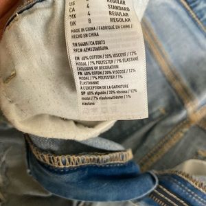 American Eagle Light Blue Super distressed jeans